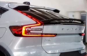 all-electric-compact-suv-c-40-rear-light