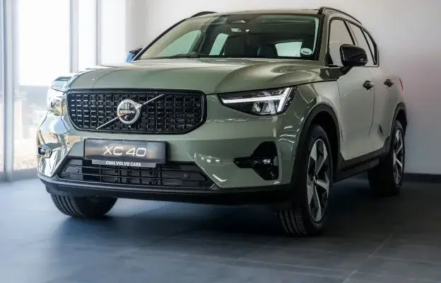volvo-xc-40-recharge-front-view