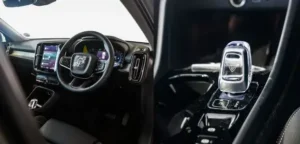 volvo-xc-40-recharge-interior